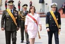Jefa de Estado, Dina Boluarte, lideró ceremonia por el Día del Ejército.