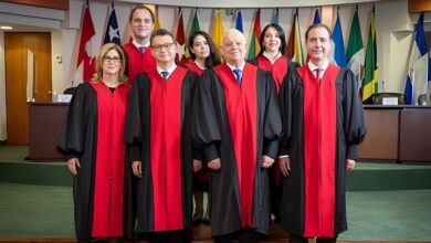 La Corte está integrada por siete Jueces y Jueza, nacionales de los Estados miembros de la OEA.