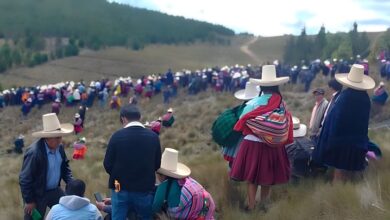 Campesinos llegan al cerro Colpayoc