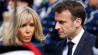 Macron y su esposa Brigitte