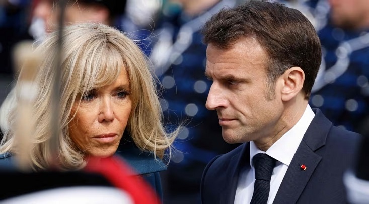 Macron y su esposa Brigitte